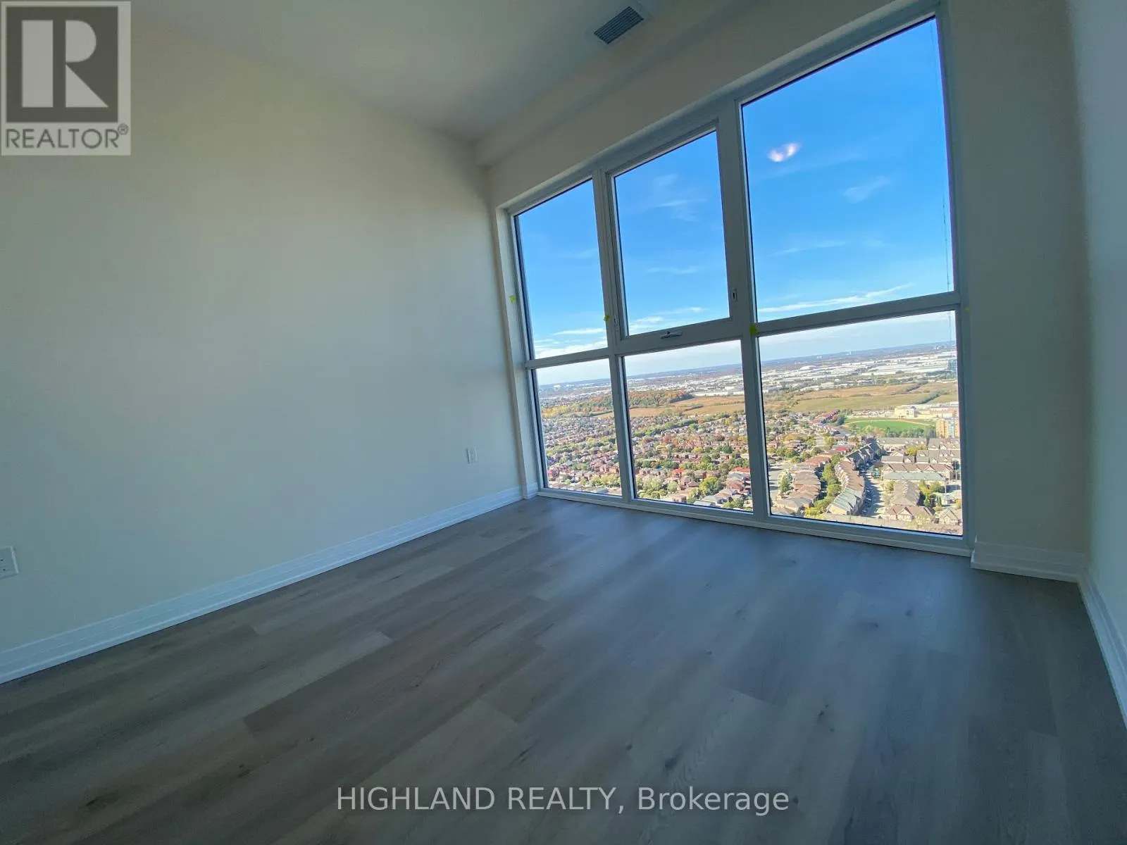 3606 - 15 WATERGARDEN DRIVE