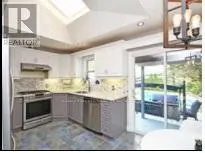 7 LESBURY AVENUE