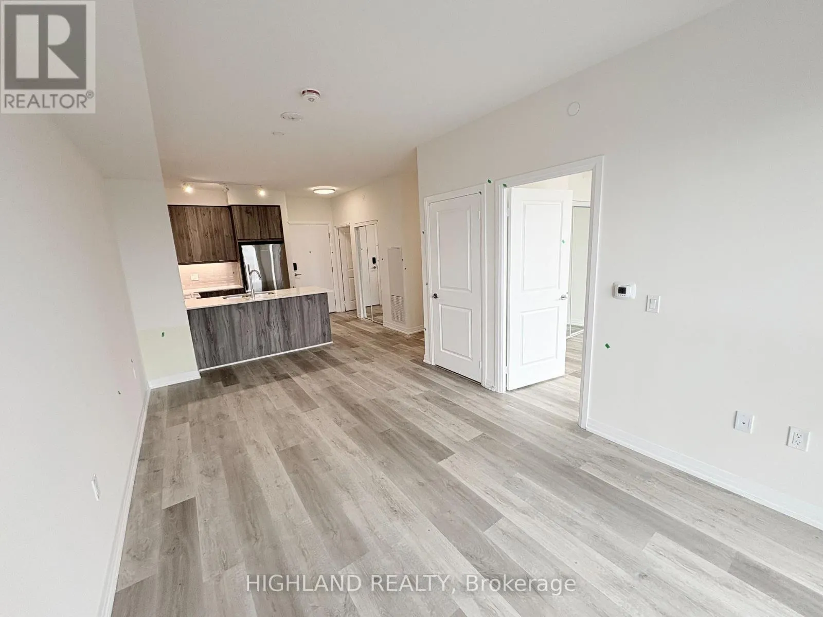 15 WATERGARDEN DRIVE