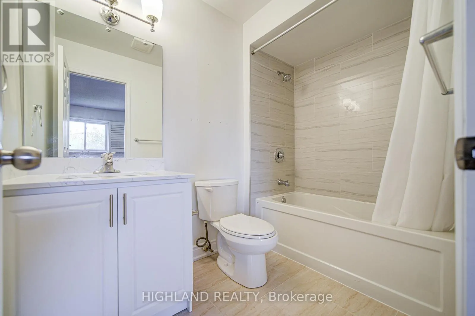 671 DINSMORE COURT