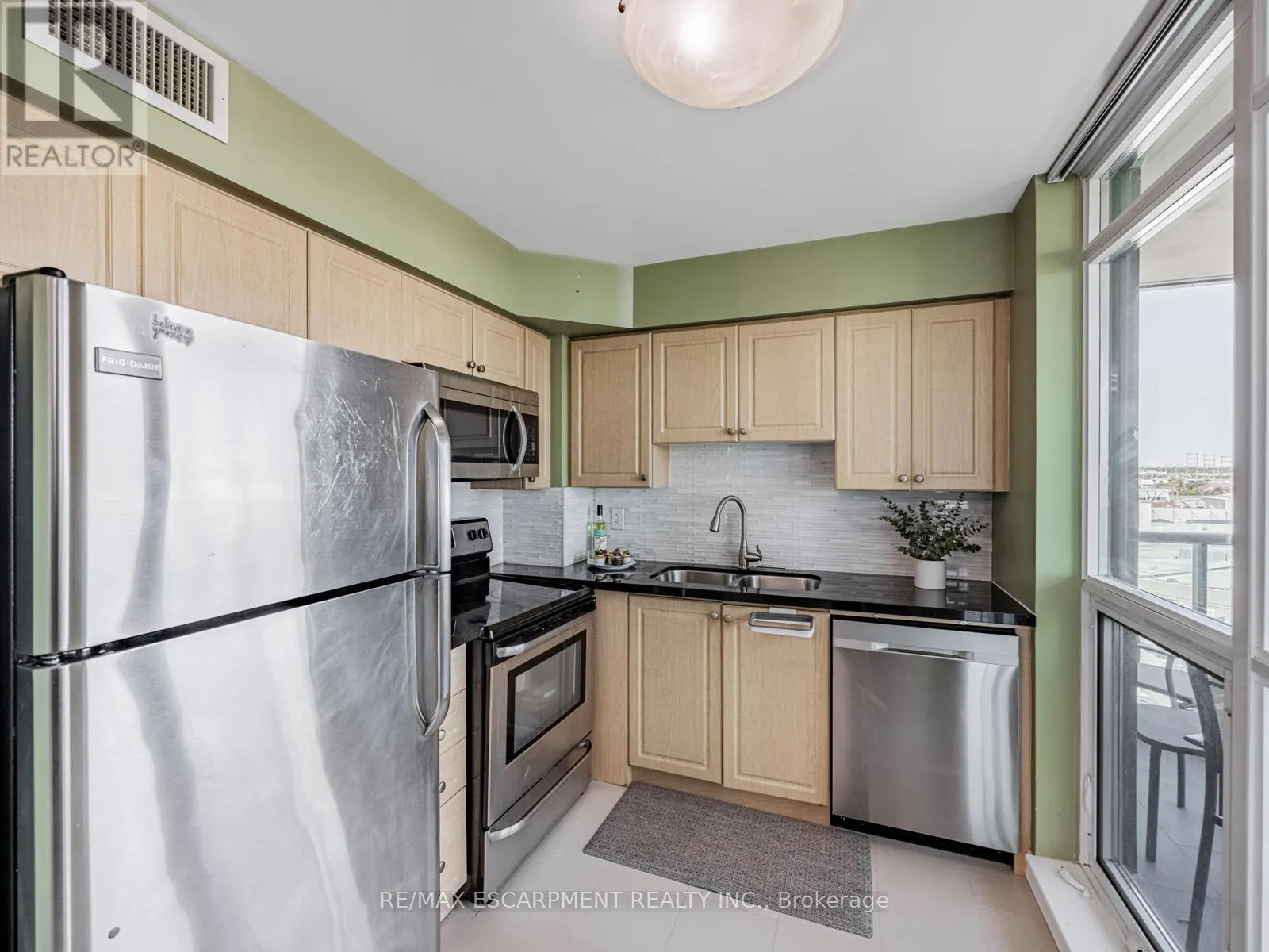 1110 - 235 SHERWAY GARDENS ROAD