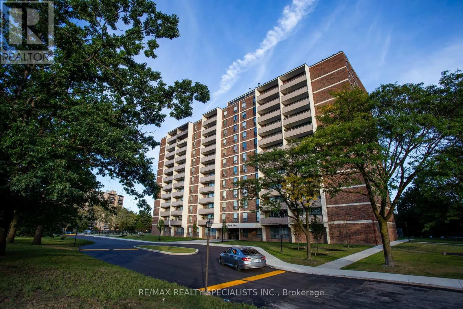 PH 6 - 3120 KIRWIN AVENUE