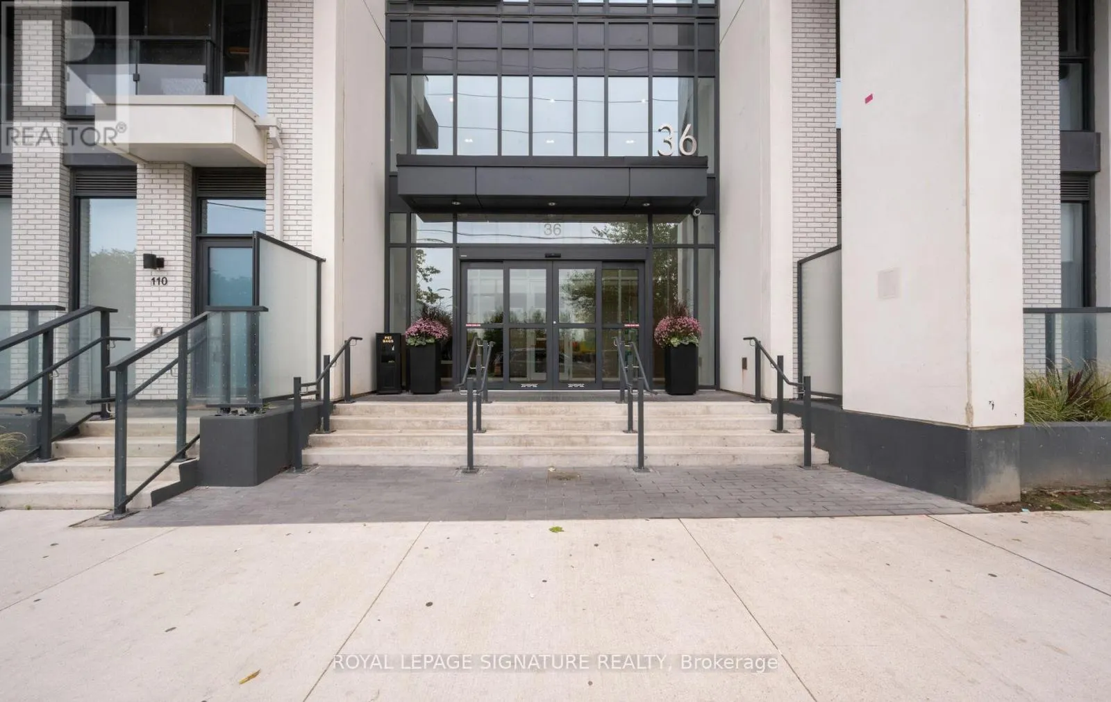 1208 - 36 ZORRA STREET