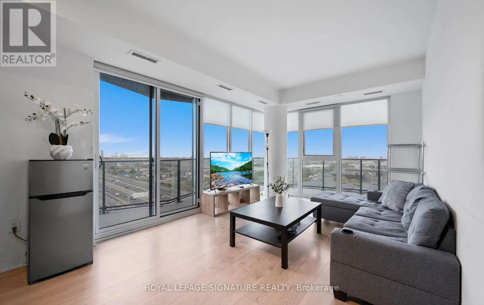 1208 - 36 ZORRA STREET
