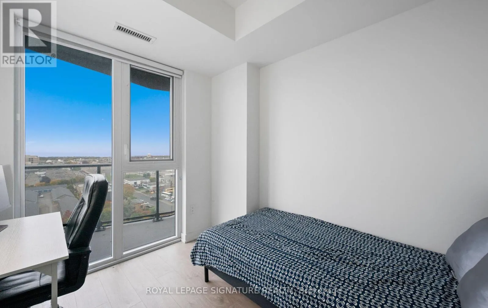 1208 - 36 ZORRA STREET
