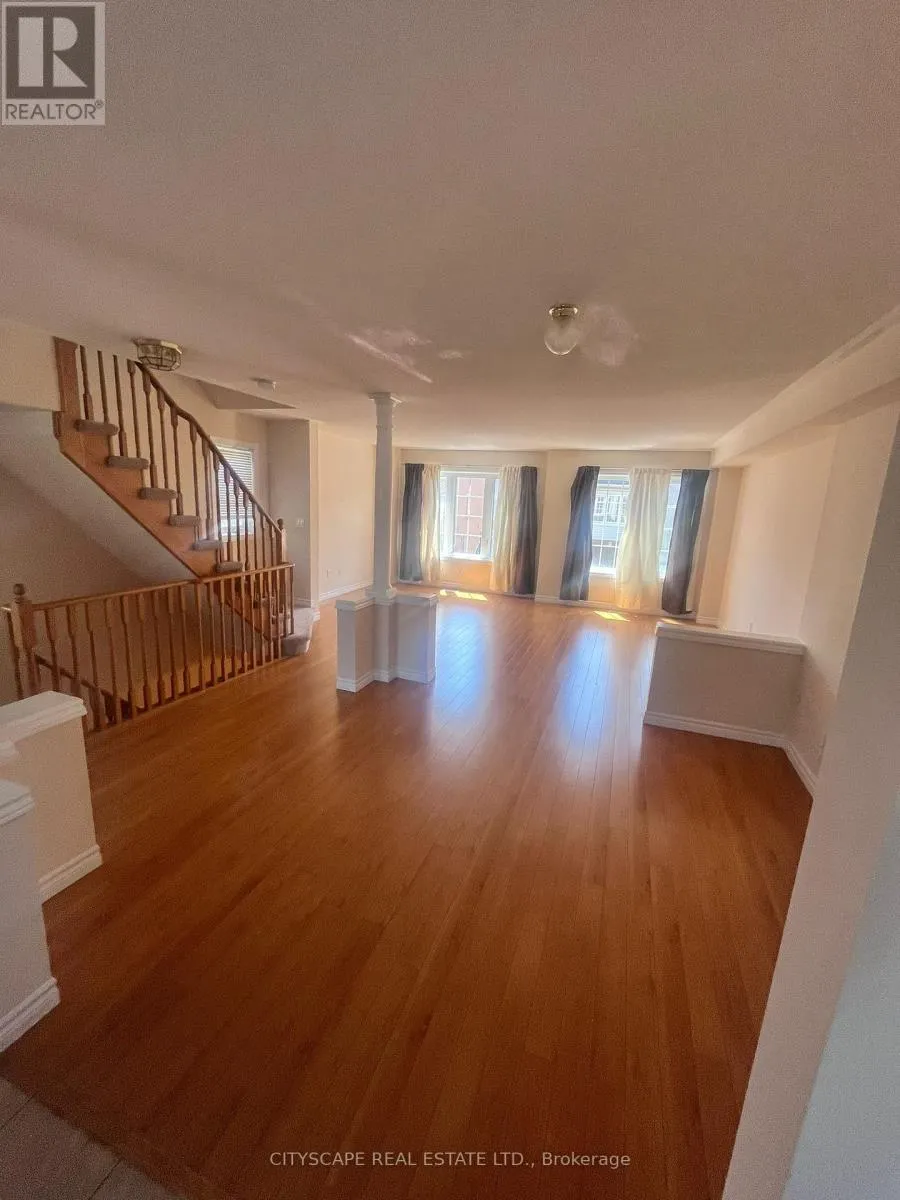 27 FROST KING LANE
