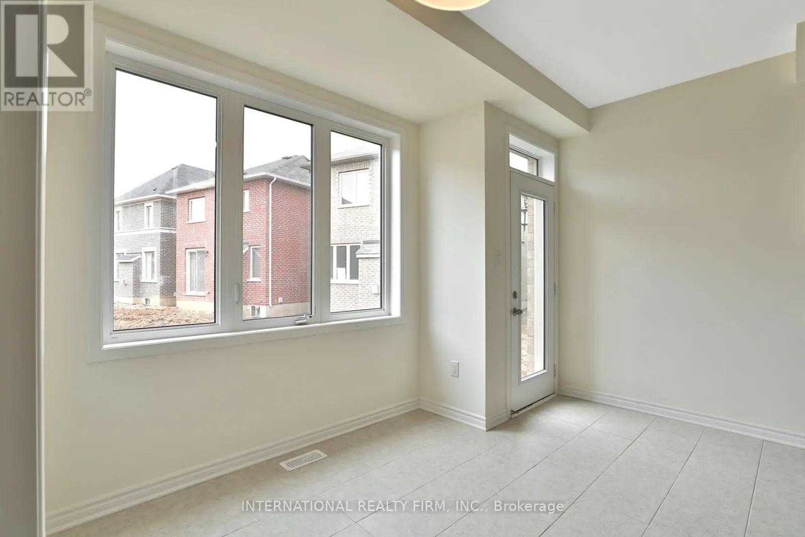 612 JUNEBERRY COURT