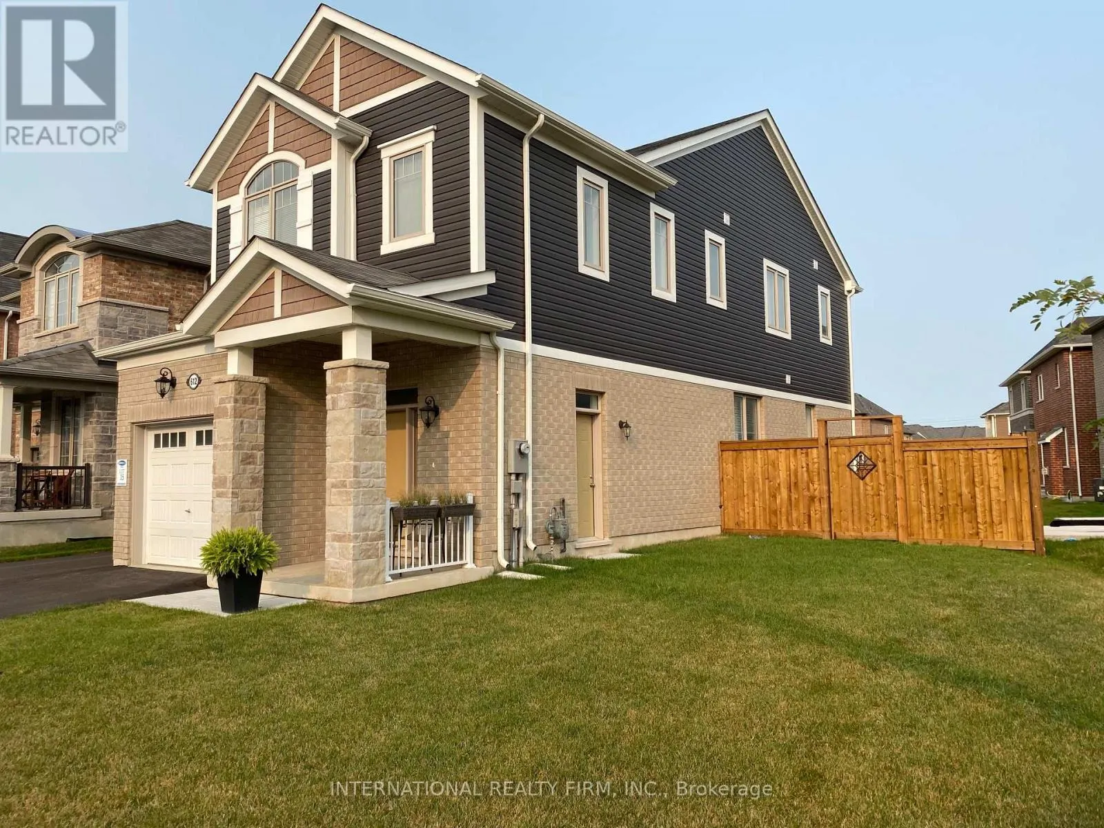 612 JUNEBERRY COURT