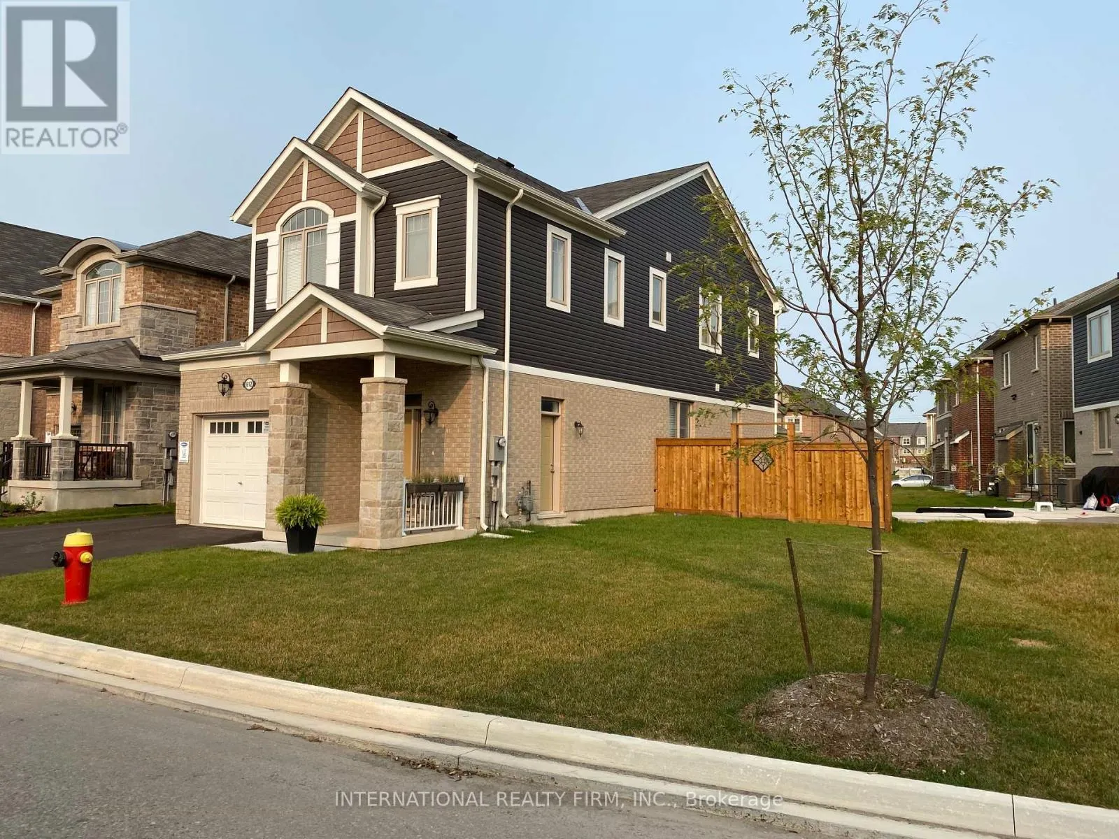 612 JUNEBERRY COURT