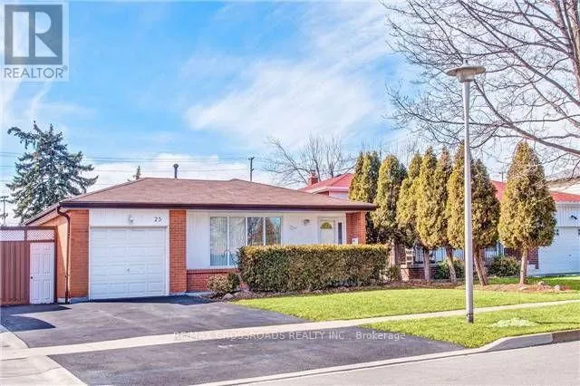 25 GLEBE CRESCENT