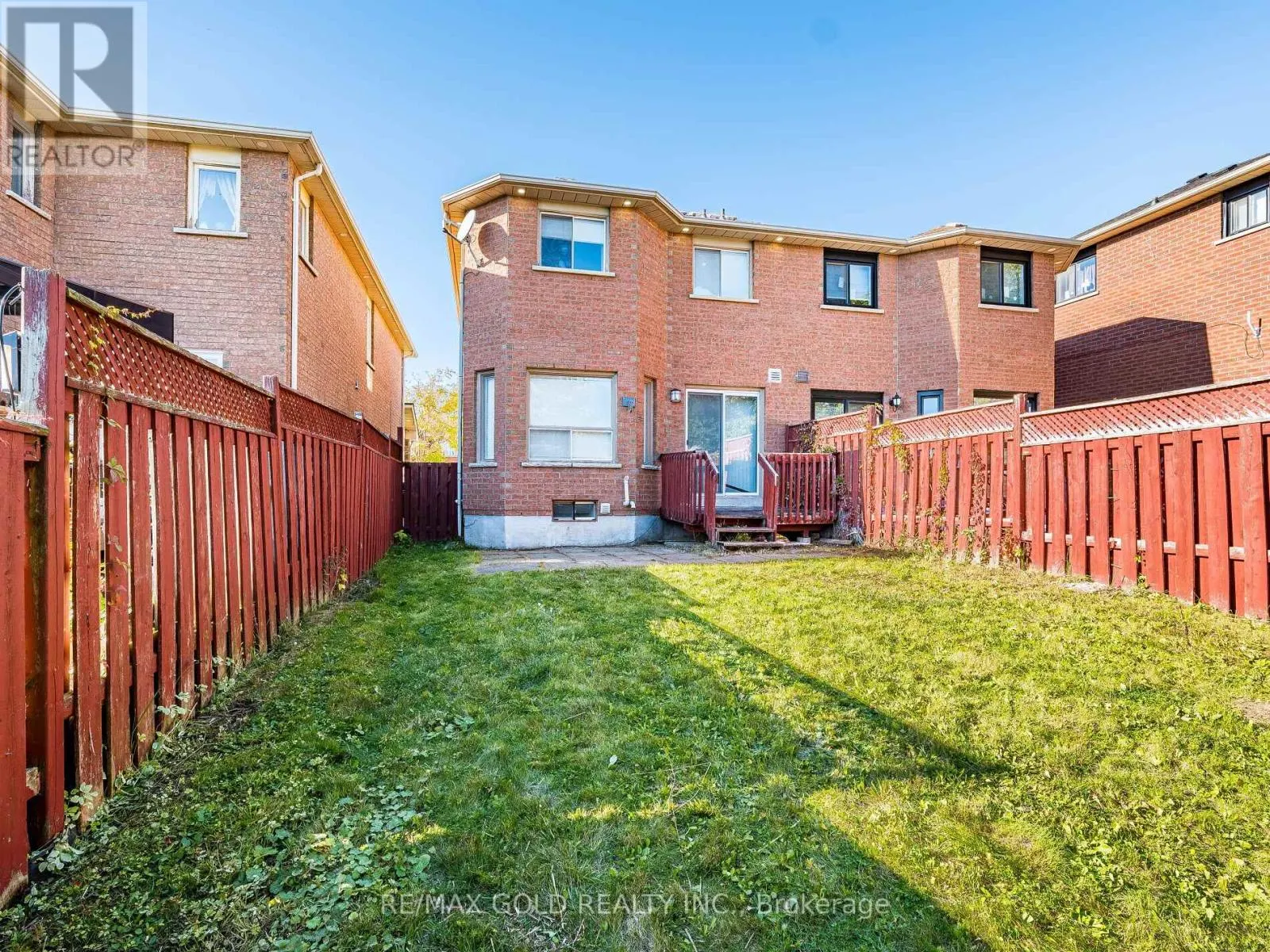 39 TESSLER CRESCENT