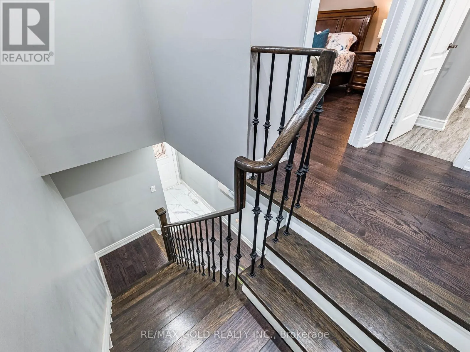 39 TESSLER CRESCENT