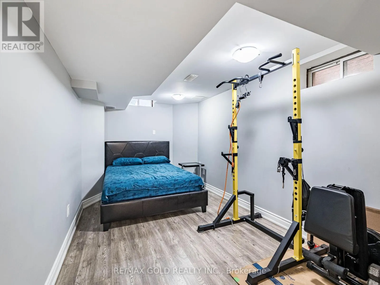 39 TESSLER CRESCENT