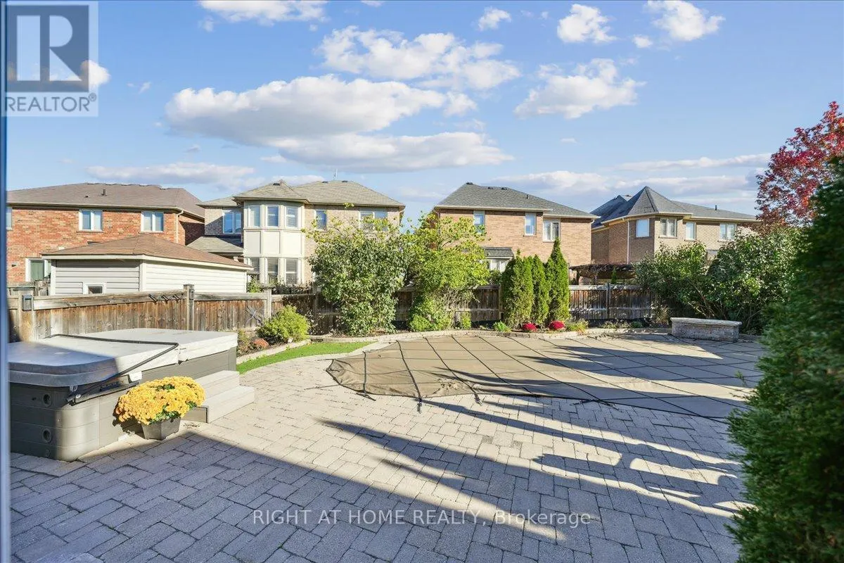 899 PICKERSGILL CRESCENT