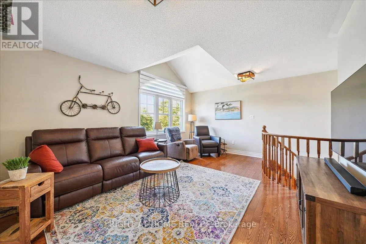 899 PICKERSGILL CRESCENT