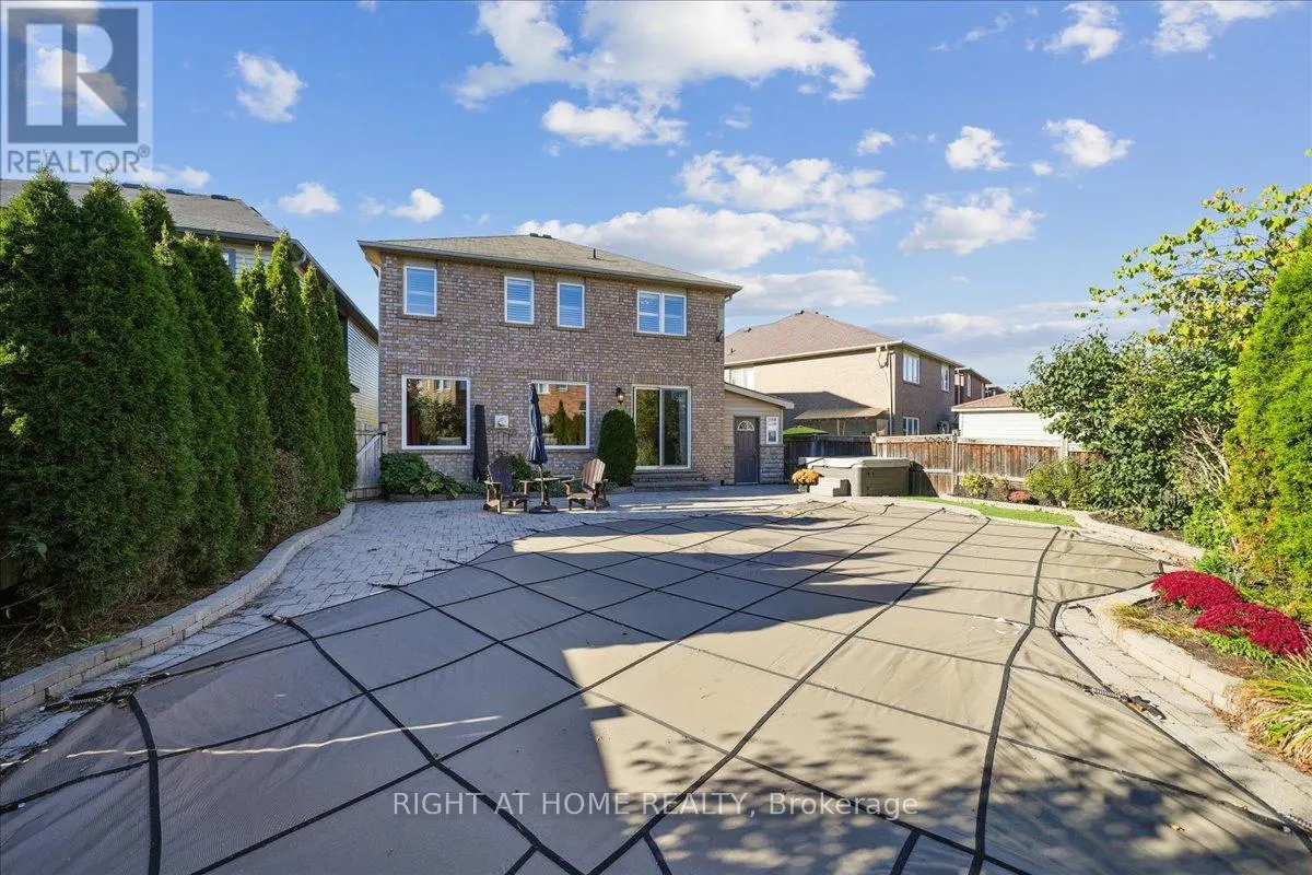 899 PICKERSGILL CRESCENT