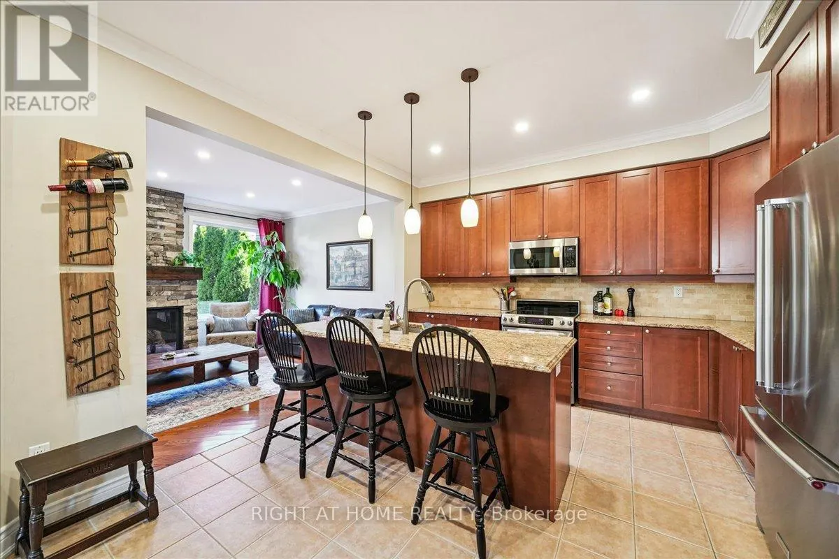 899 PICKERSGILL CRESCENT