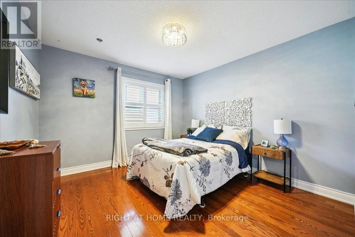 899 PICKERSGILL CRESCENT