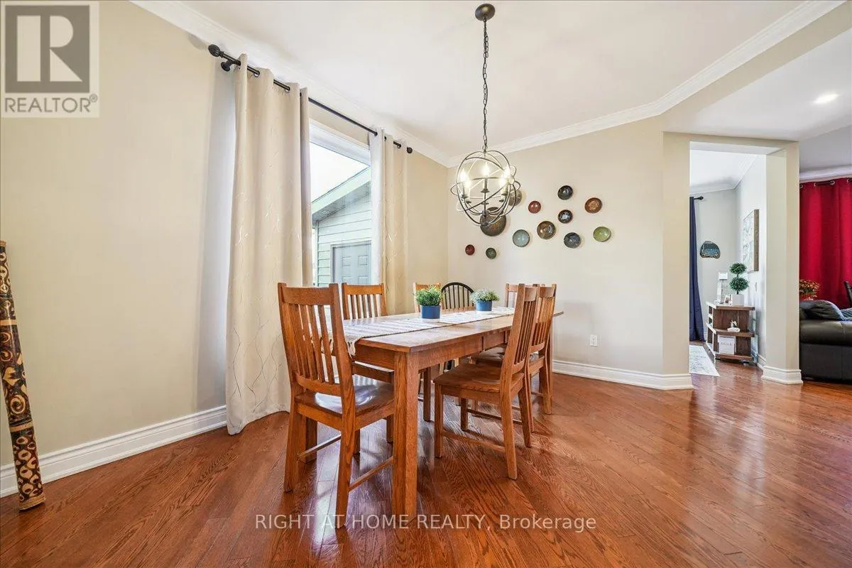899 PICKERSGILL CRESCENT