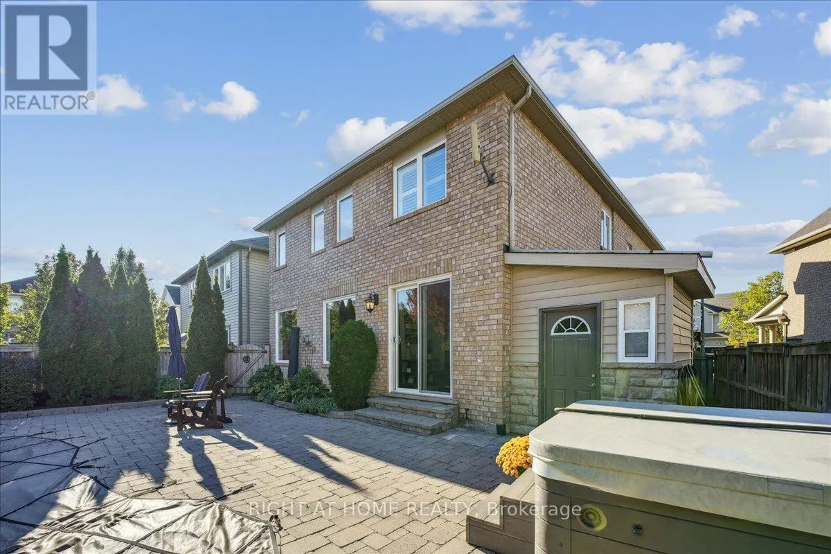 899 PICKERSGILL CRESCENT