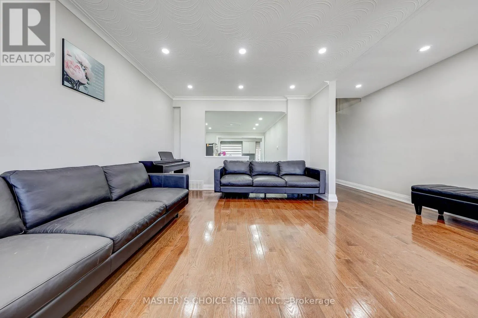 17 SLATER COURT