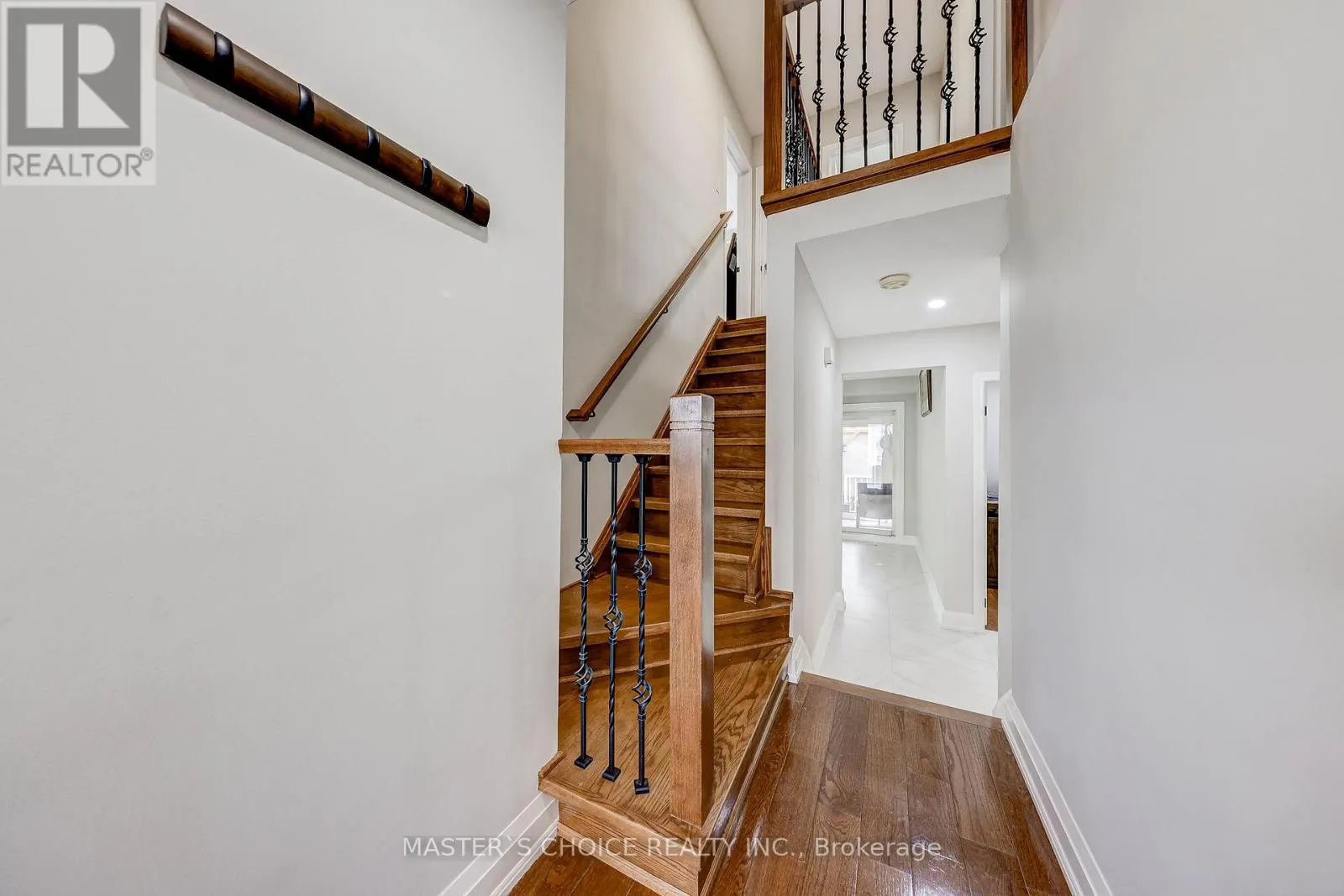 17 SLATER COURT