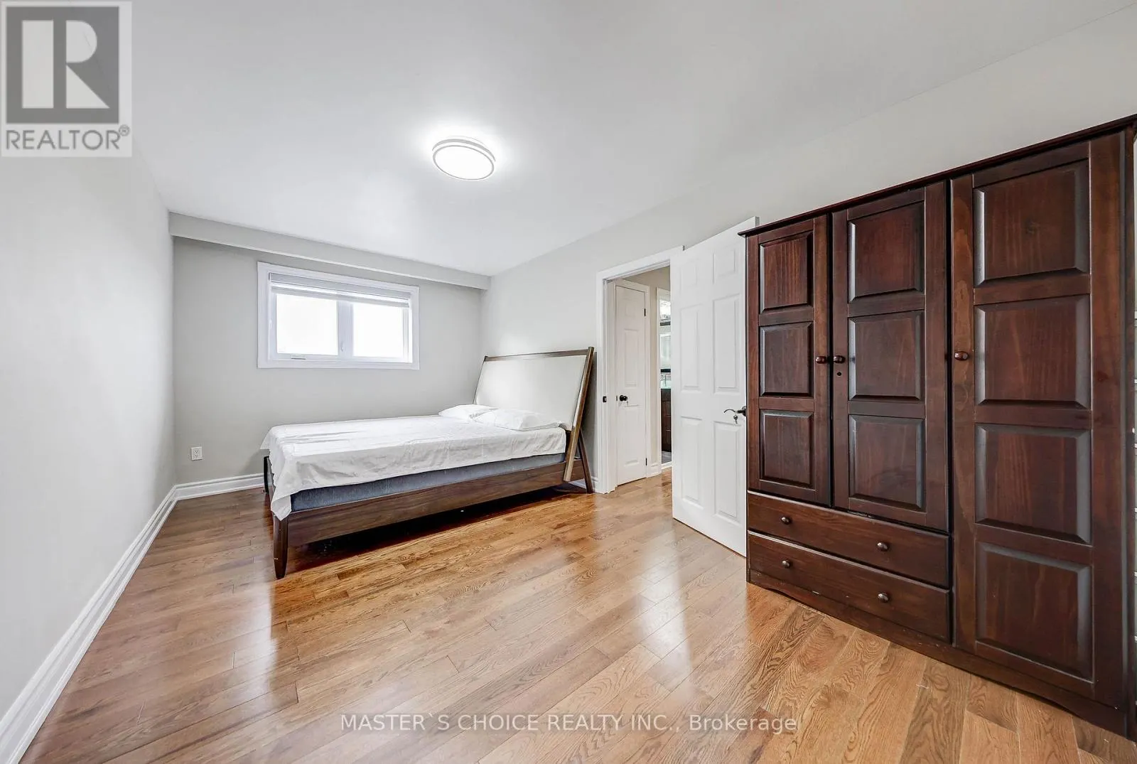 17 SLATER COURT