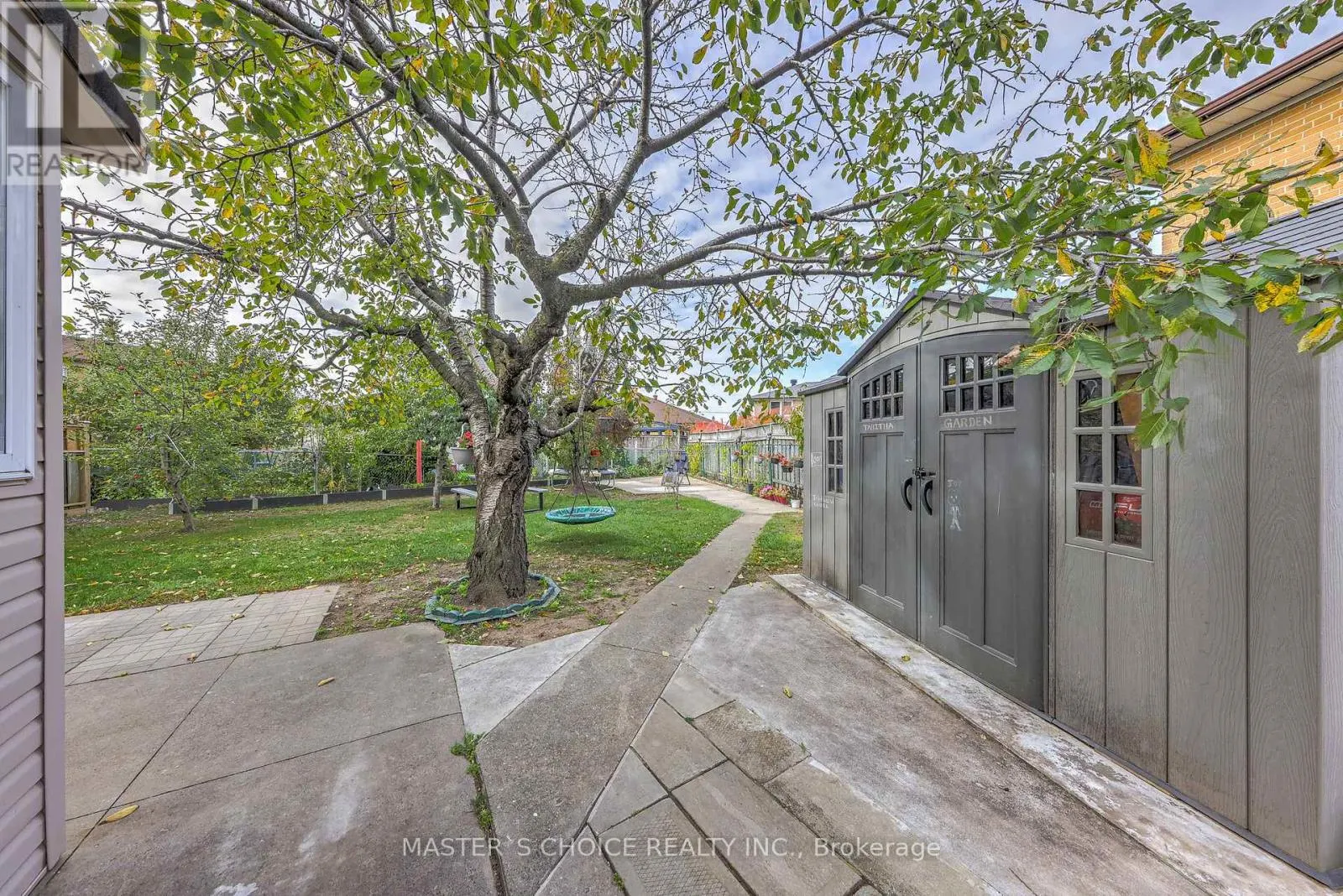 17 SLATER COURT