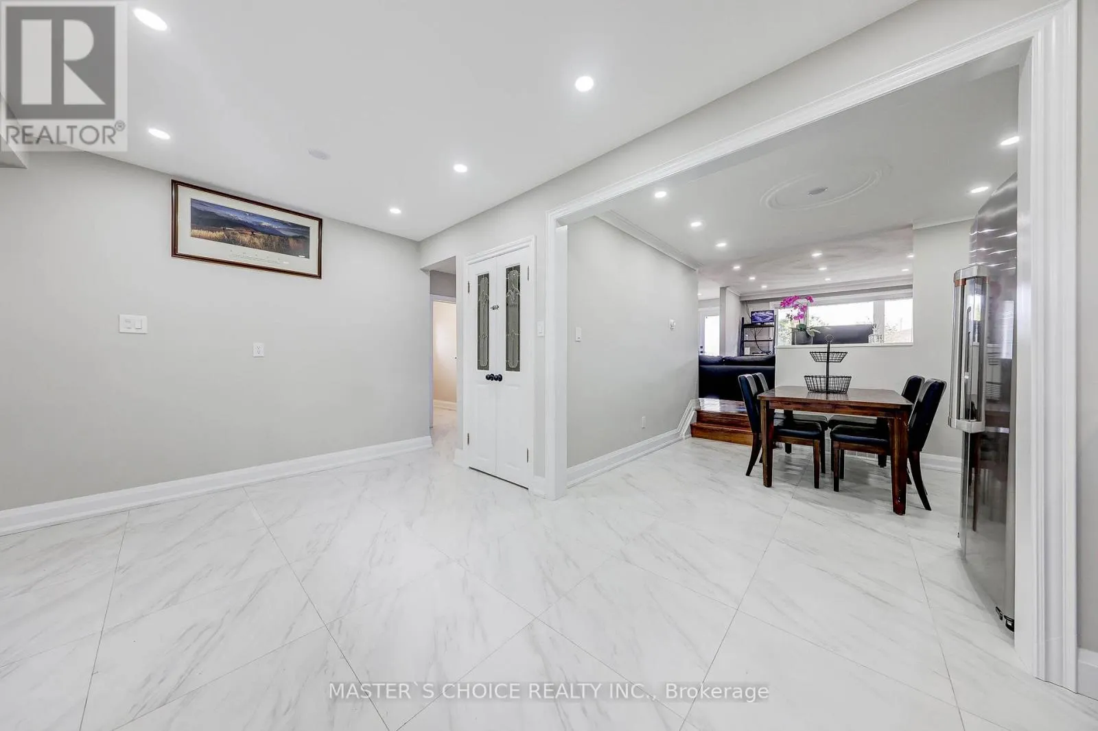 17 SLATER COURT