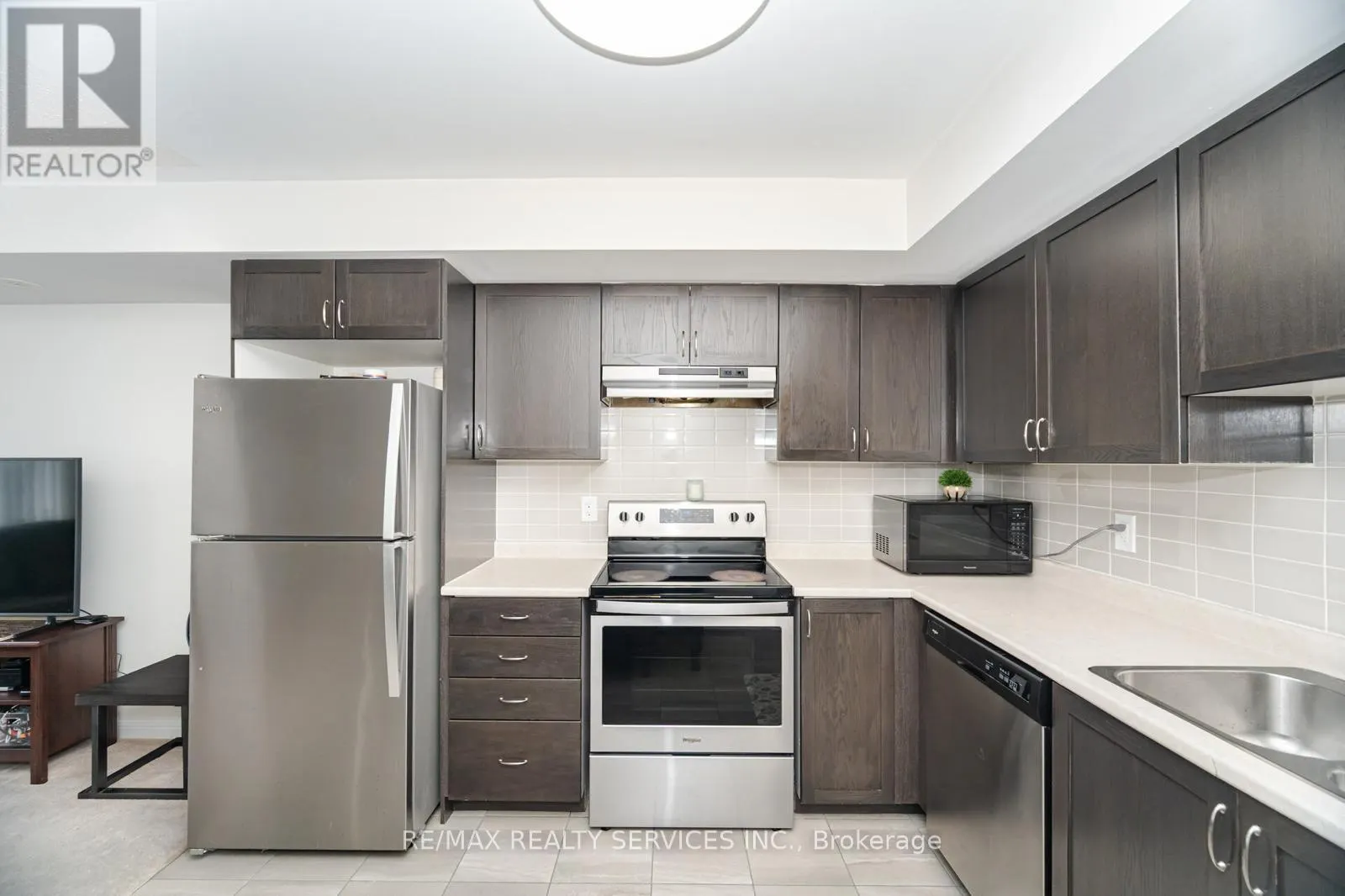 320 - 250 SUNNY MEADOW BOULEVARD