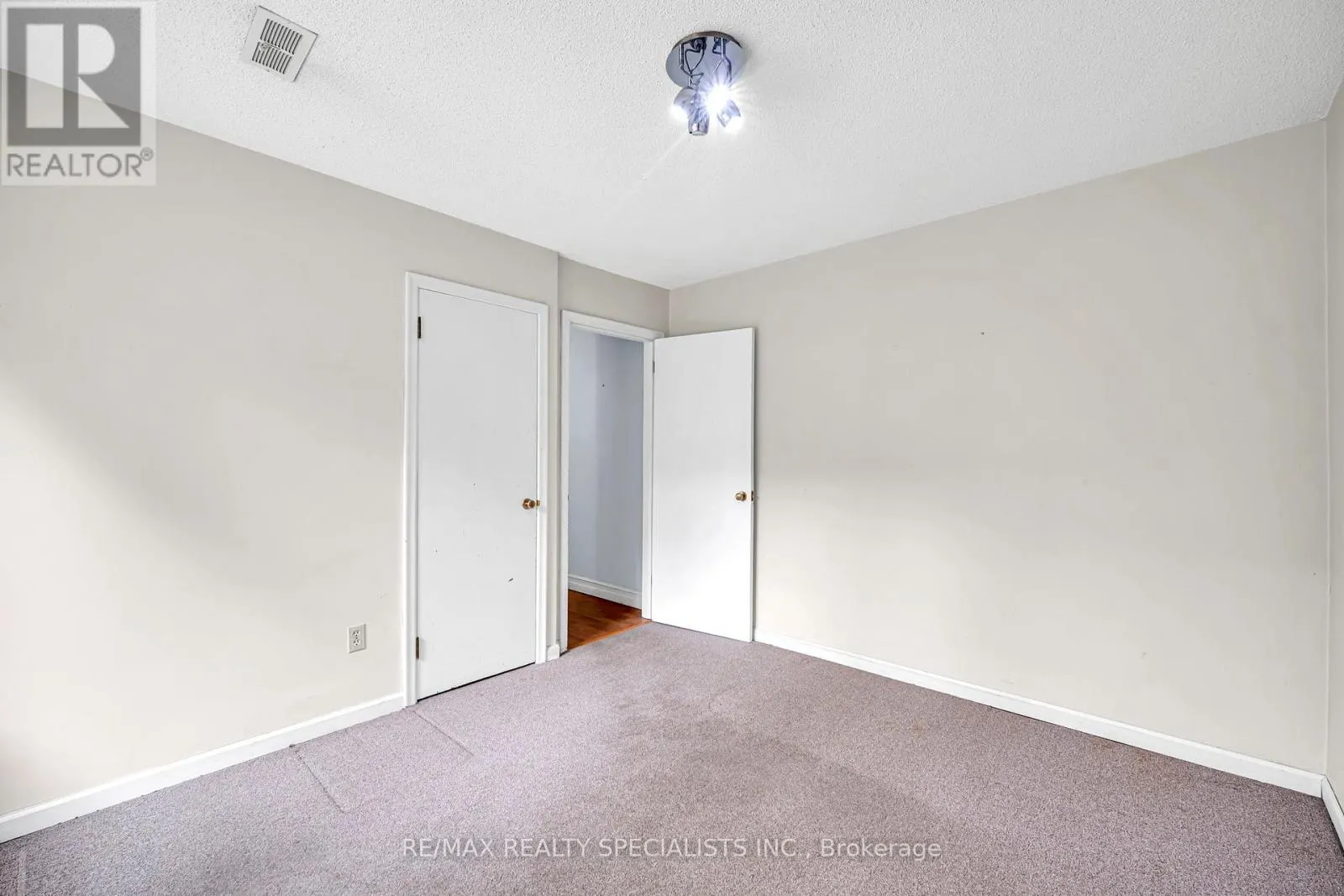 1403 BALLYCLARE DRIVE