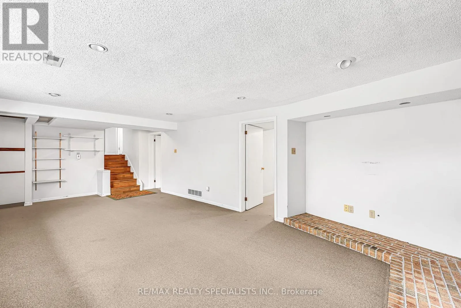 1403 BALLYCLARE DRIVE