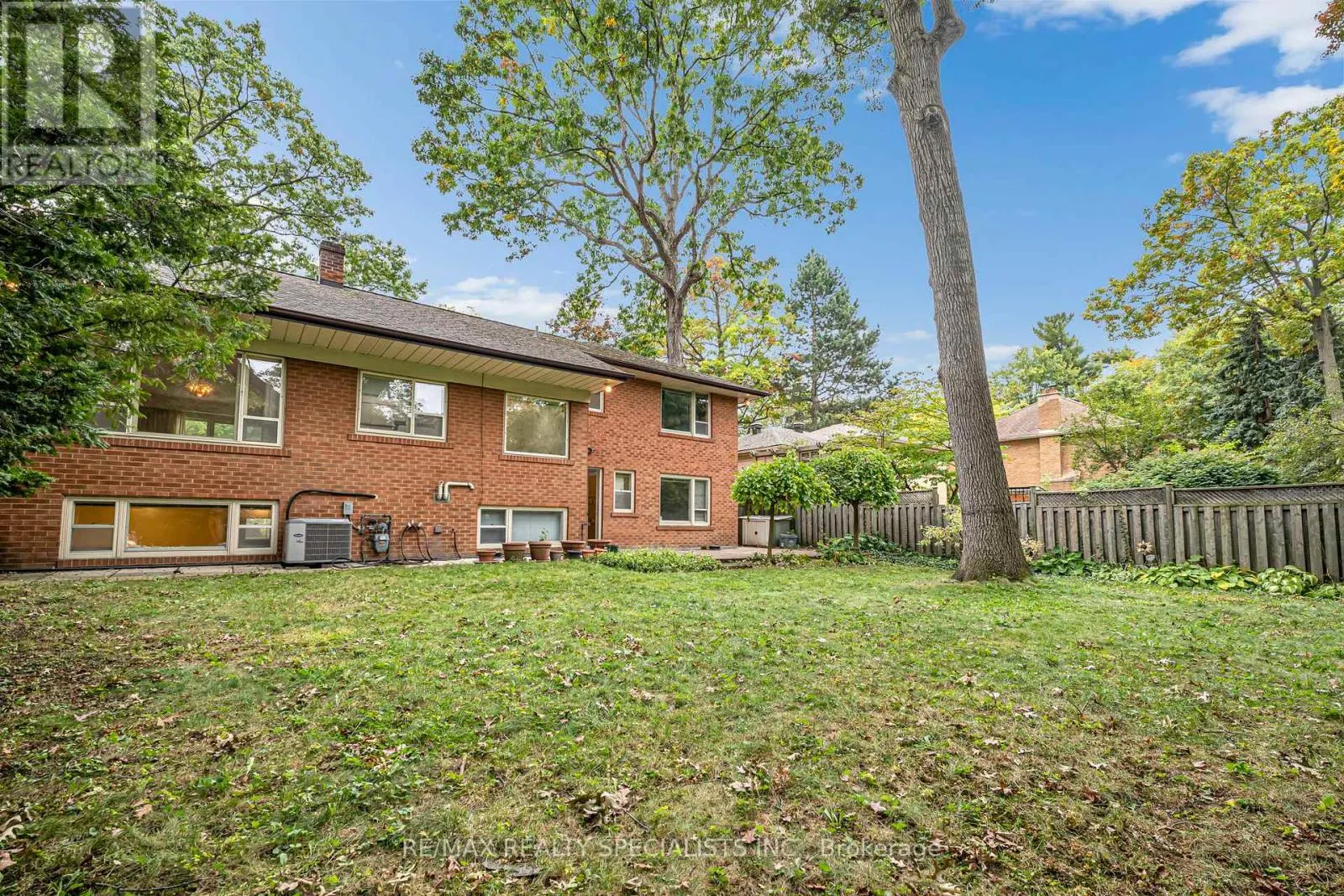 1403 BALLYCLARE DRIVE