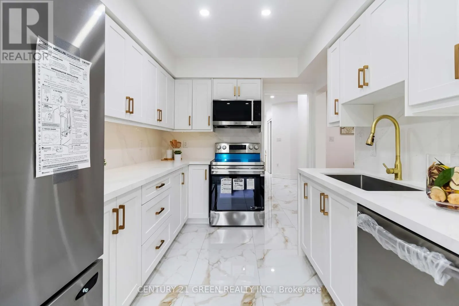 6085 ROWERS CRESCENT
