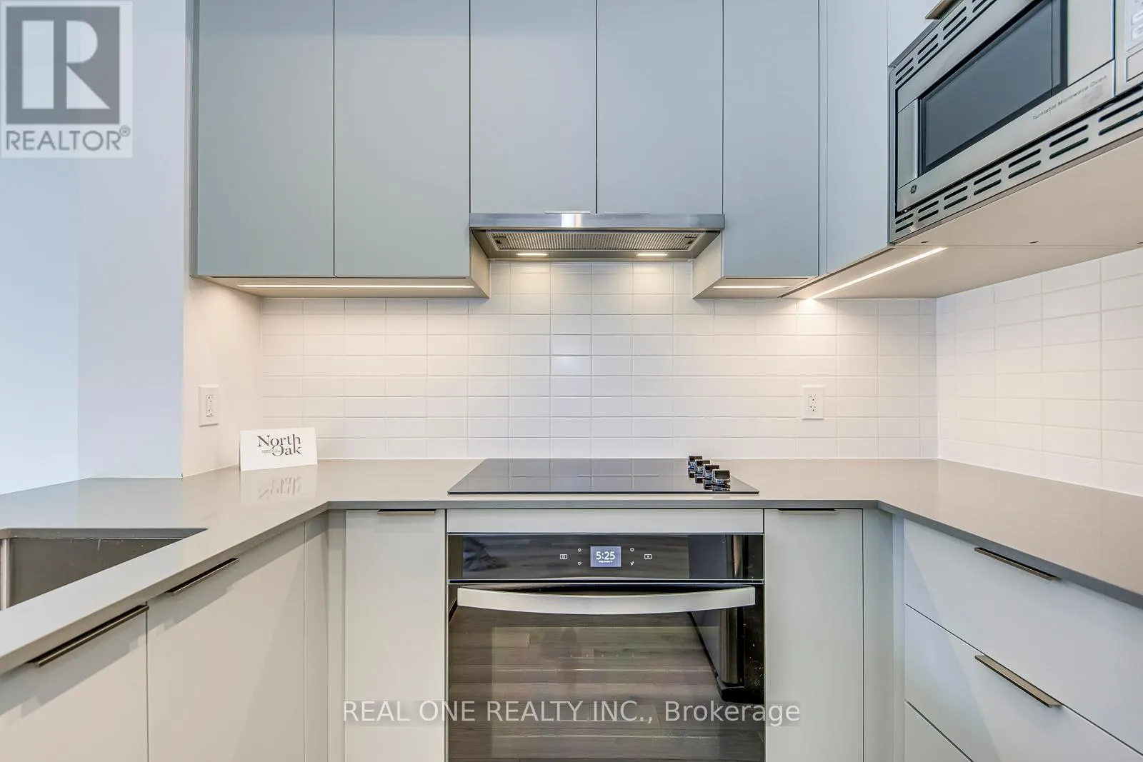 1510 - 3079 TRAFALGAR ROAD