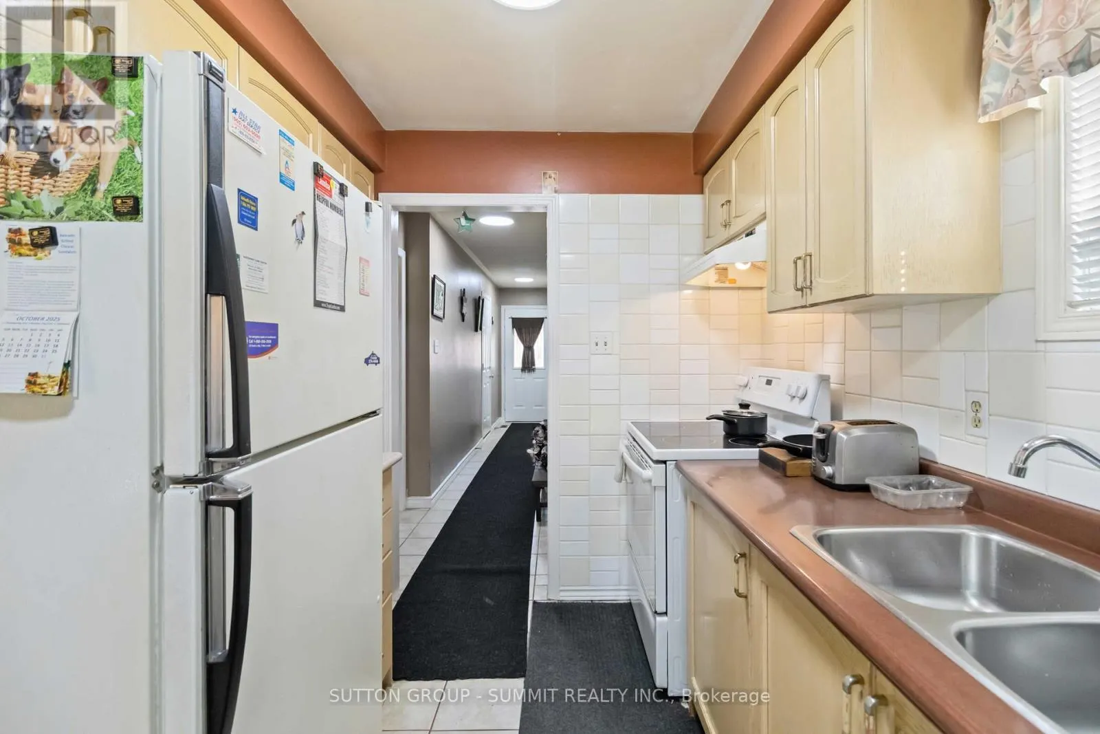 5607 PALMERSTON CRESCENT