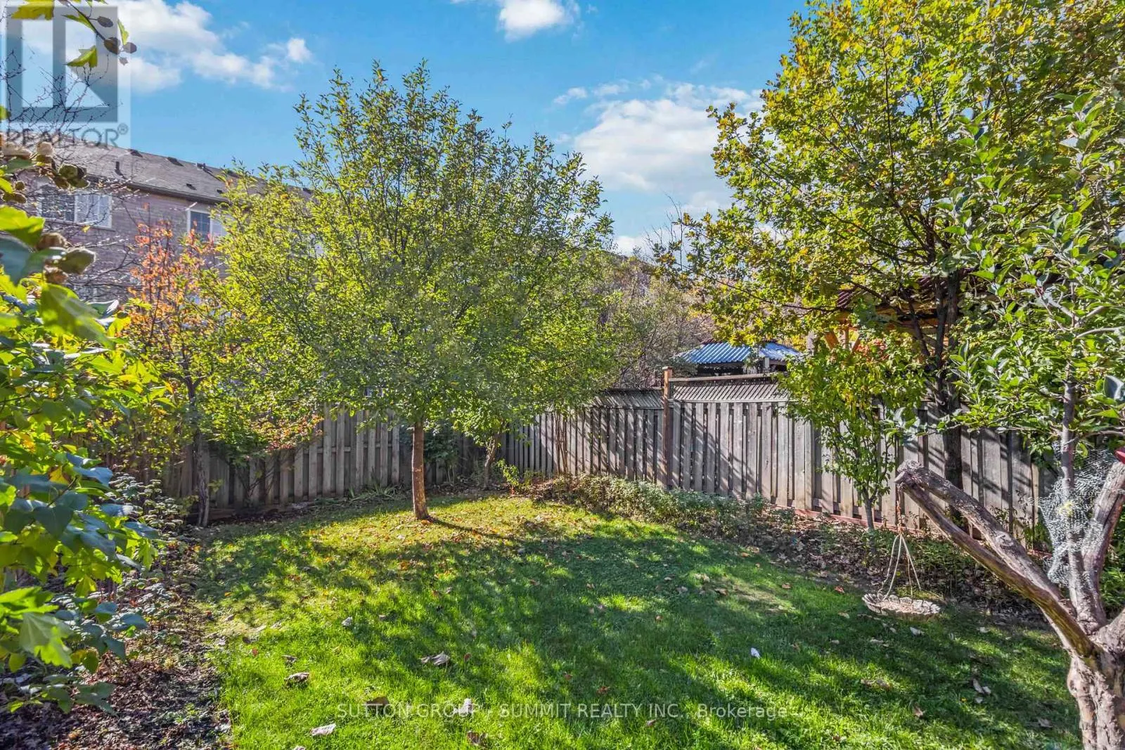 5607 PALMERSTON CRESCENT