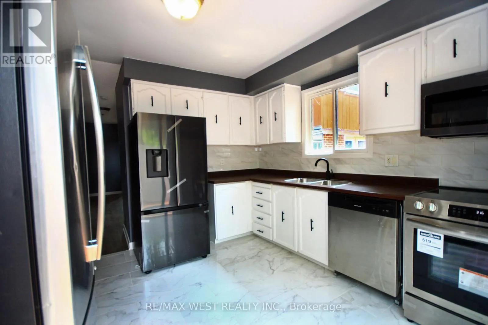 148 FANSHAWE DRIVE