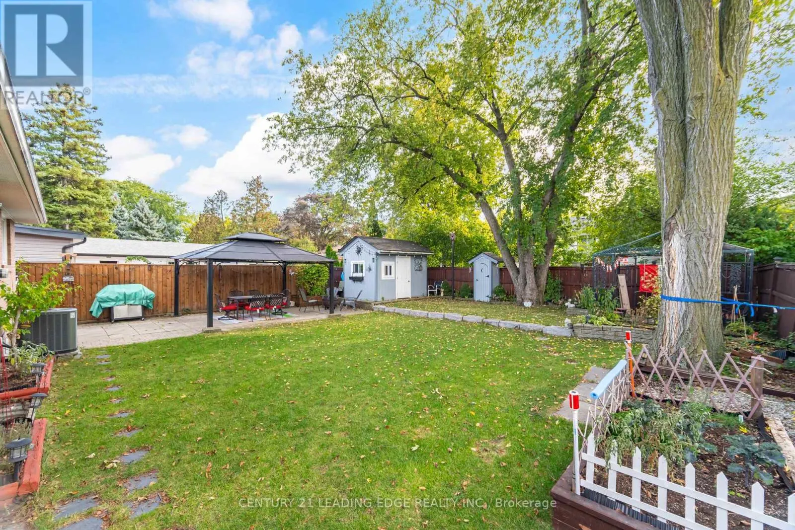 2574 LUNDIGAN DRIVE