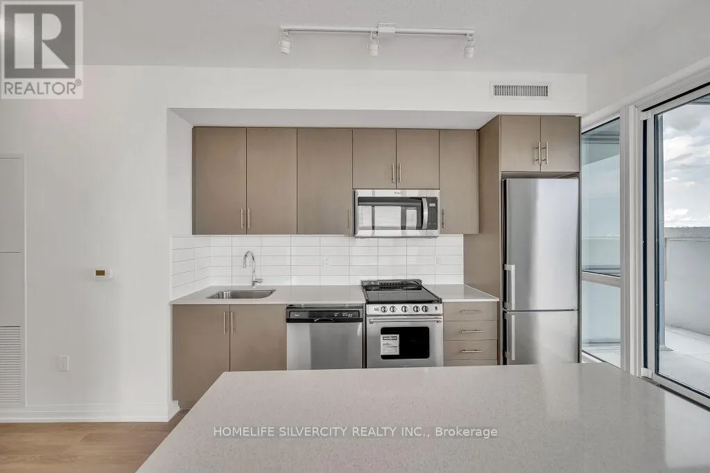317 - 509 DUNDAS STREET W