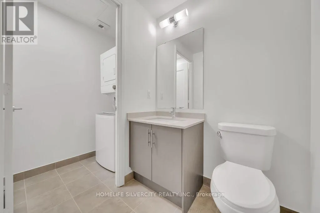 317 - 509 DUNDAS STREET W