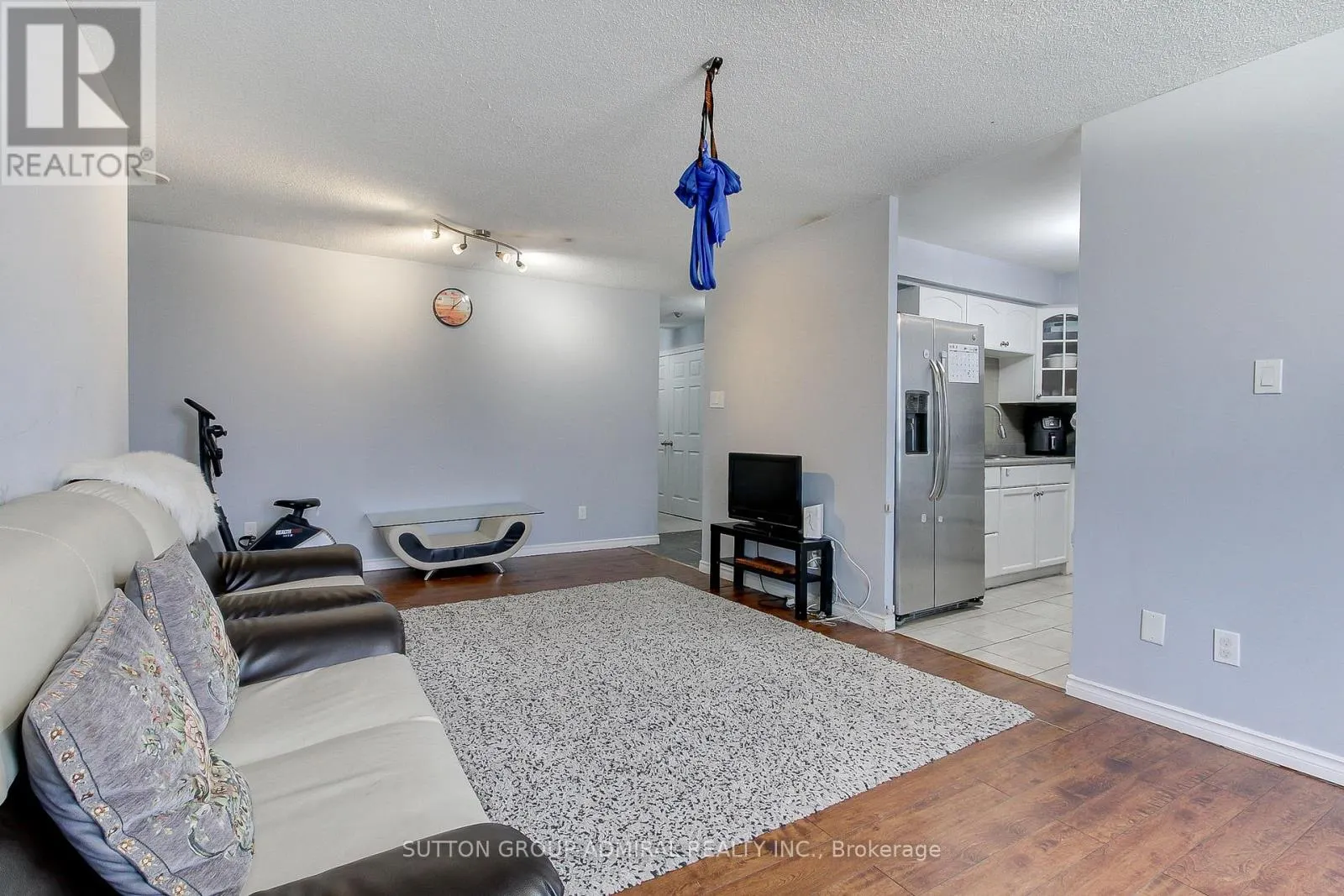 1205 - 2470 EGLINTON AVENUE W