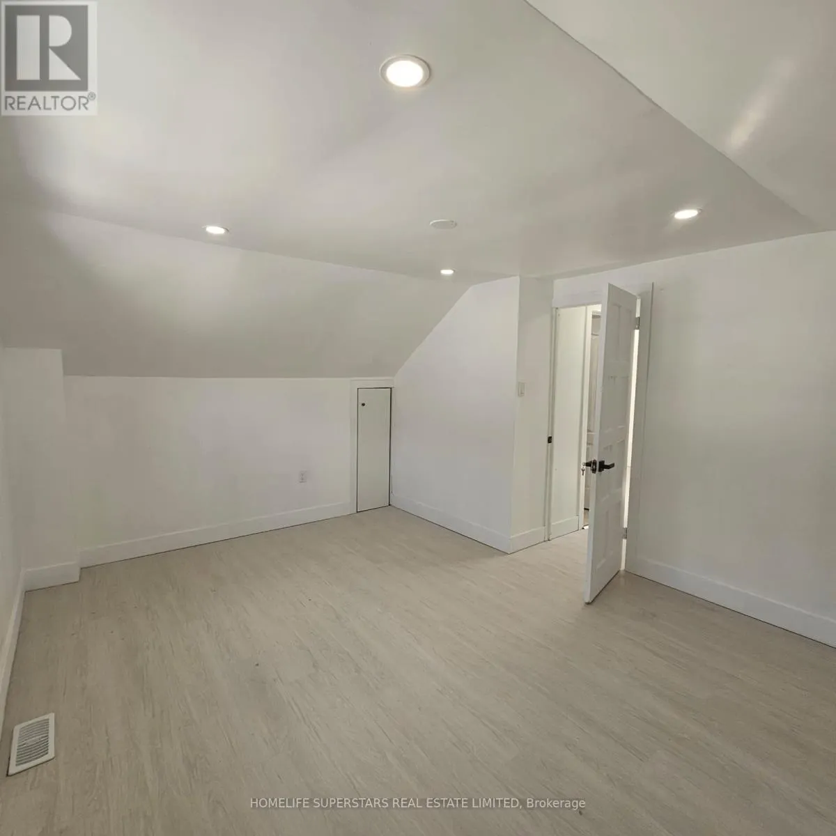 3130 MERRITT AVENUE