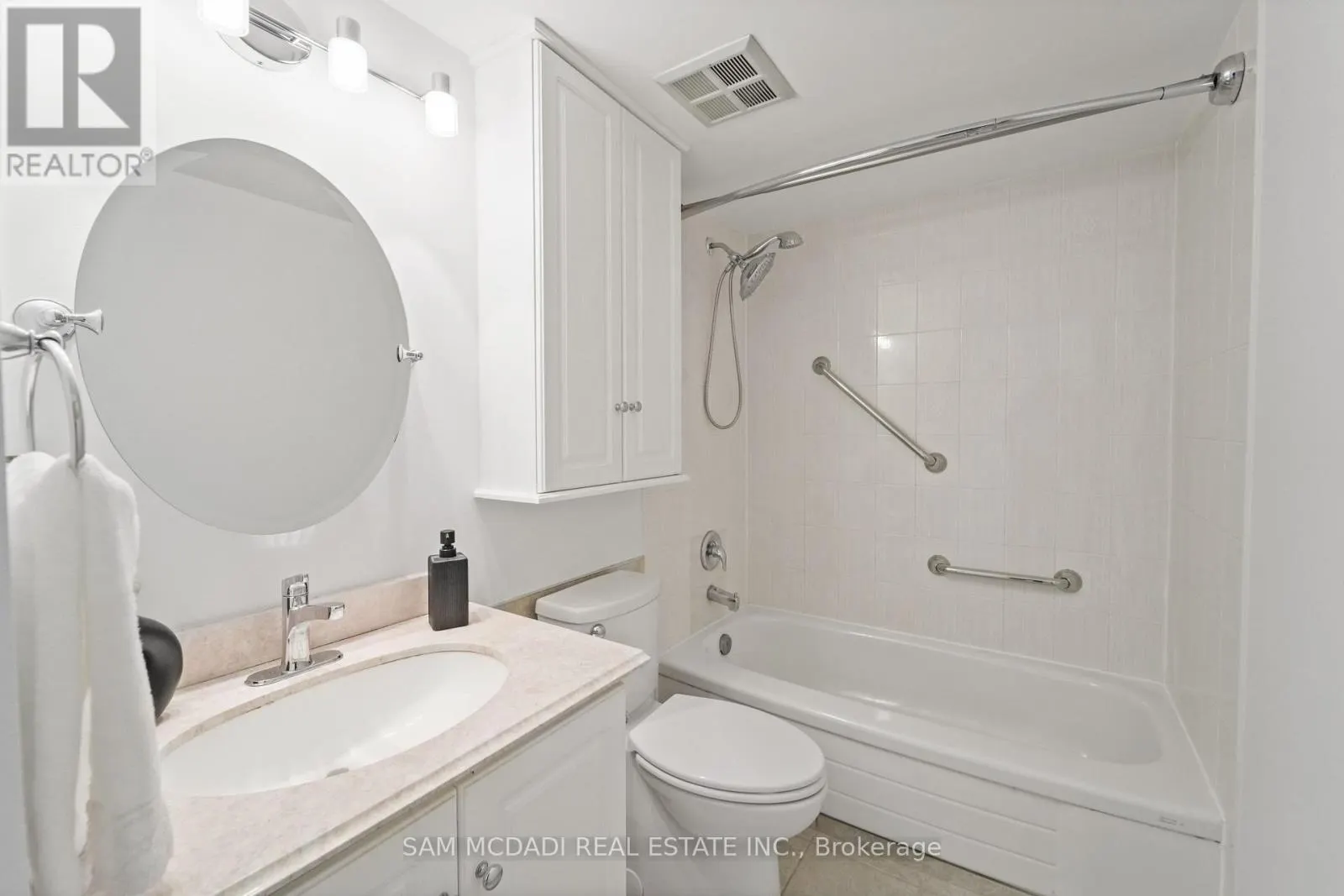 1807 - 2177 BURNHAMTHORPE ROAD W
