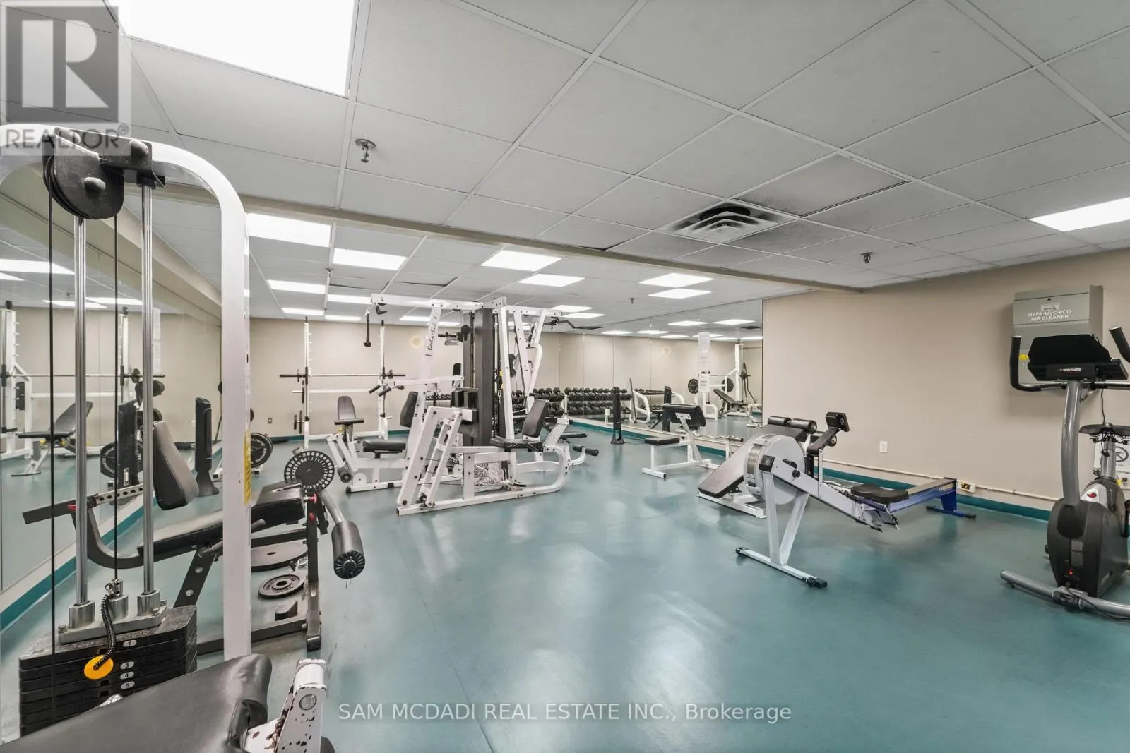1807 - 2177 BURNHAMTHORPE ROAD W