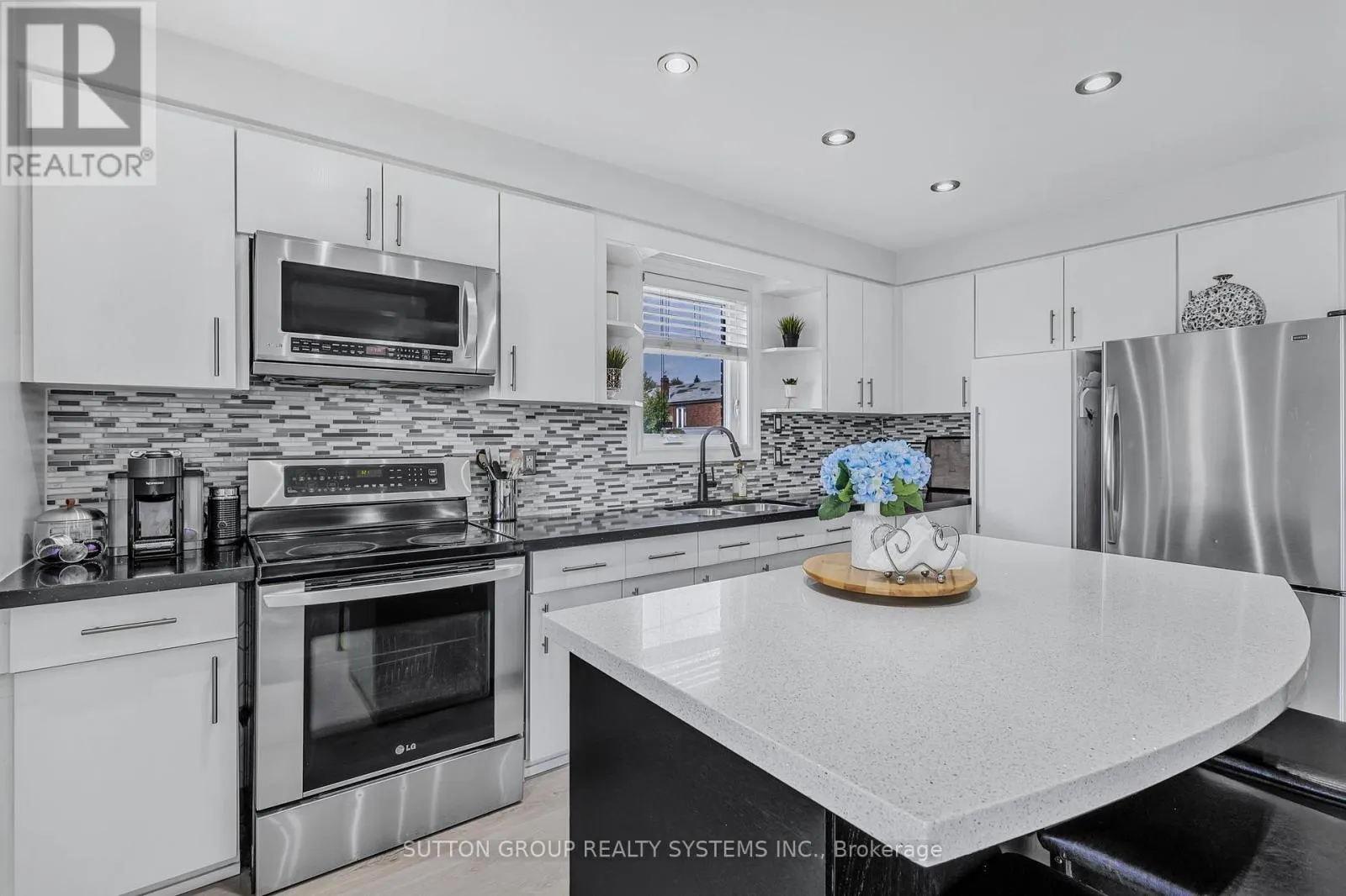 85 KANE AVENUE