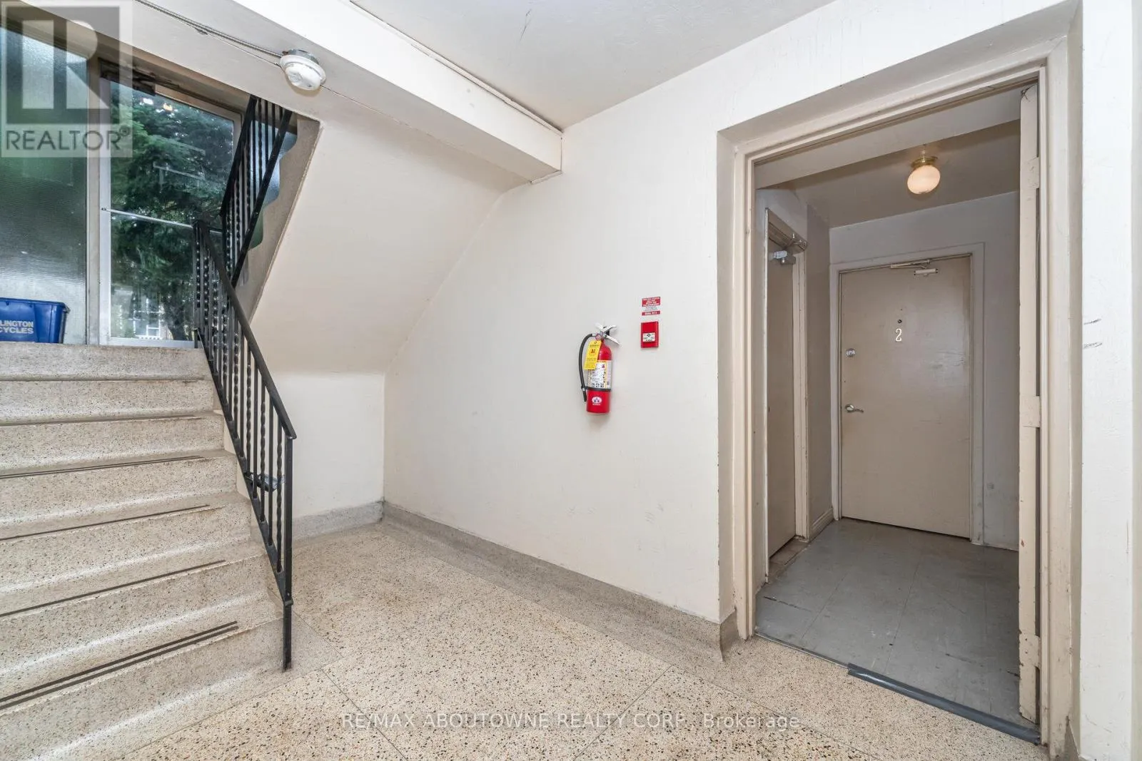 2 - 2144 LILNAN COURT
