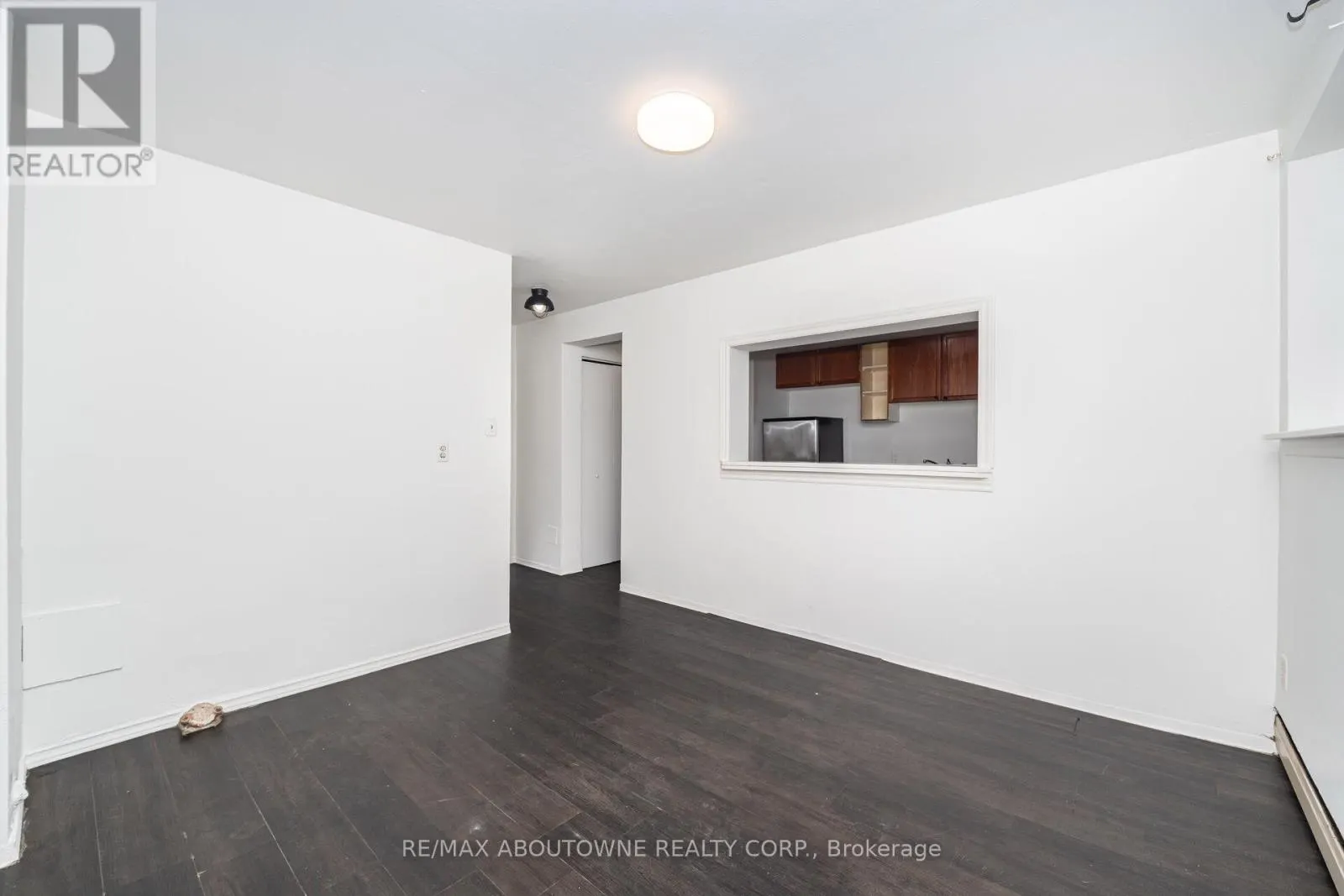 2 - 2144 LILNAN COURT