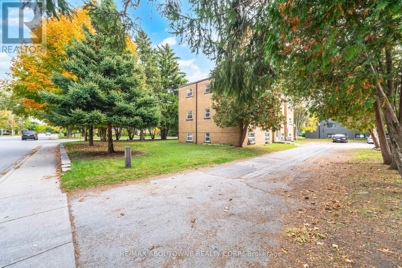 2 - 2144 LILNAN COURT