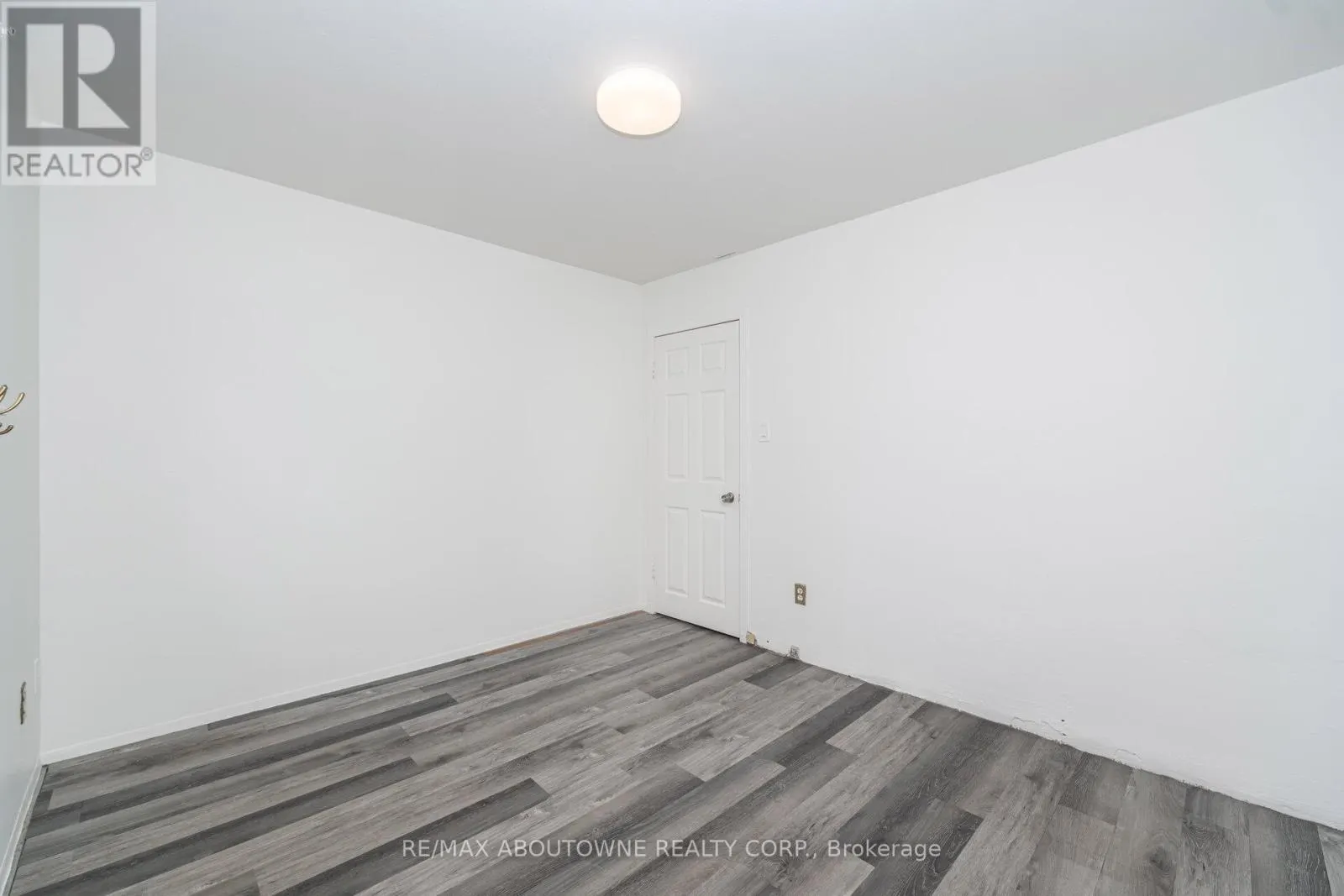 2 - 2144 LILNAN COURT